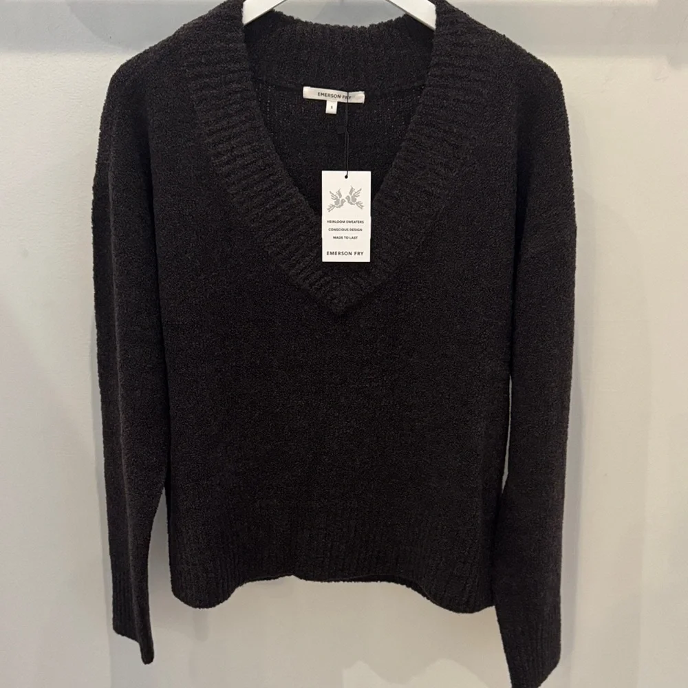 NWT Boxy V Neck Sweater Size Small - Picture 5 of 5